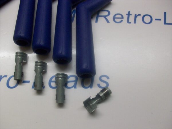 8 Blue Silicone Ignition Lead Spark Plug Boot Terminal 45 / 135 Degree V8 Gmc
